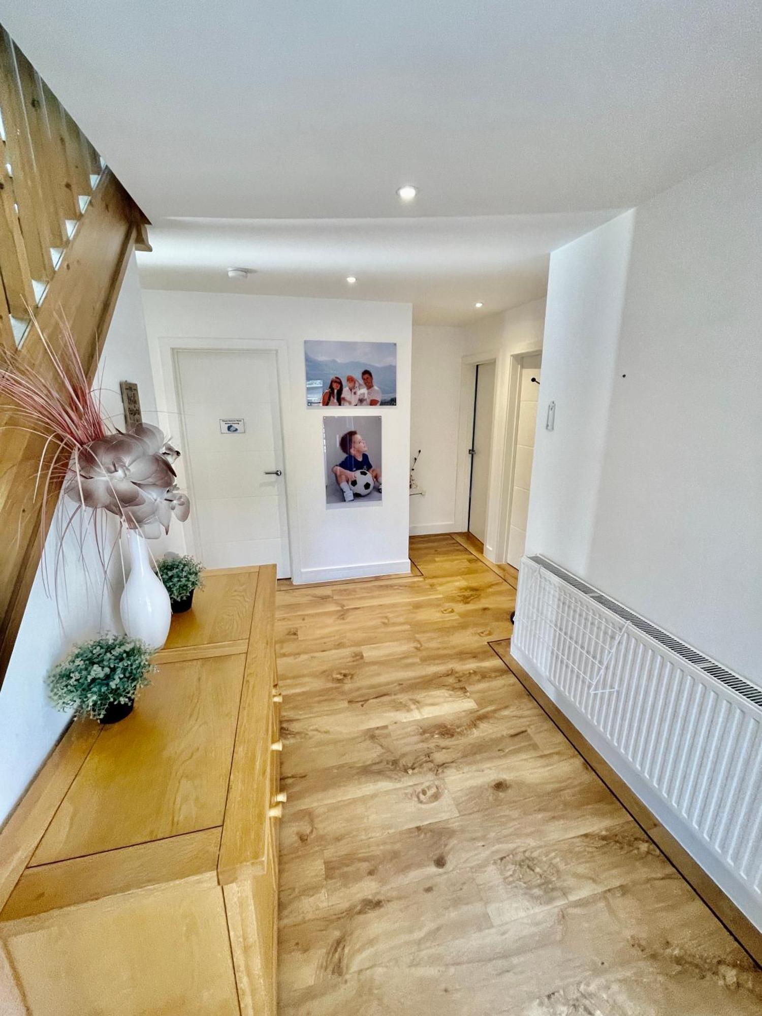 Four Corners Holiday Home Hot Tub & Sauna Ferndown Buitenkant foto