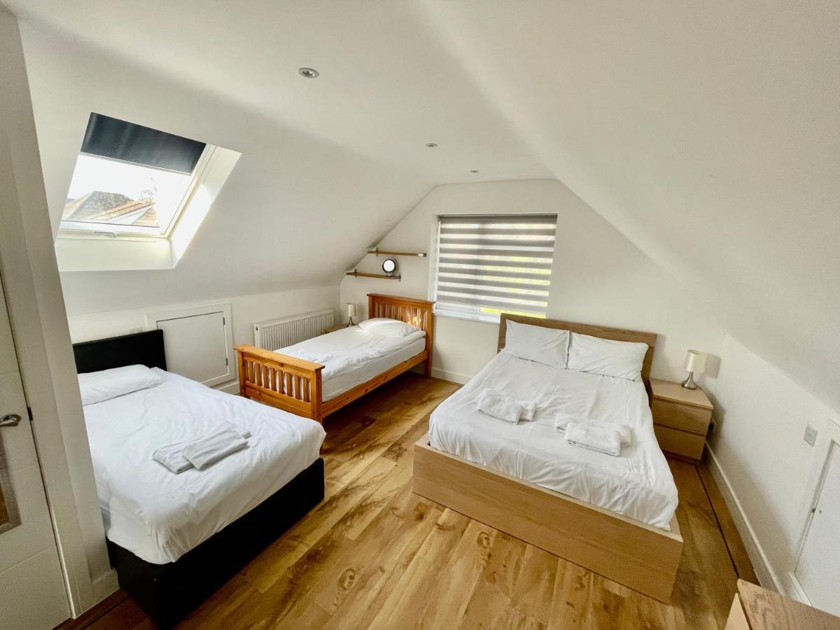 Four Corners Holiday Home Hot Tub & Sauna Ferndown Buitenkant foto